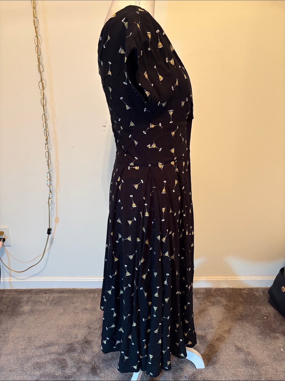Emily and Fin v neck short sleeve fit and flare martini drink midi dress - Picture 5 of 9